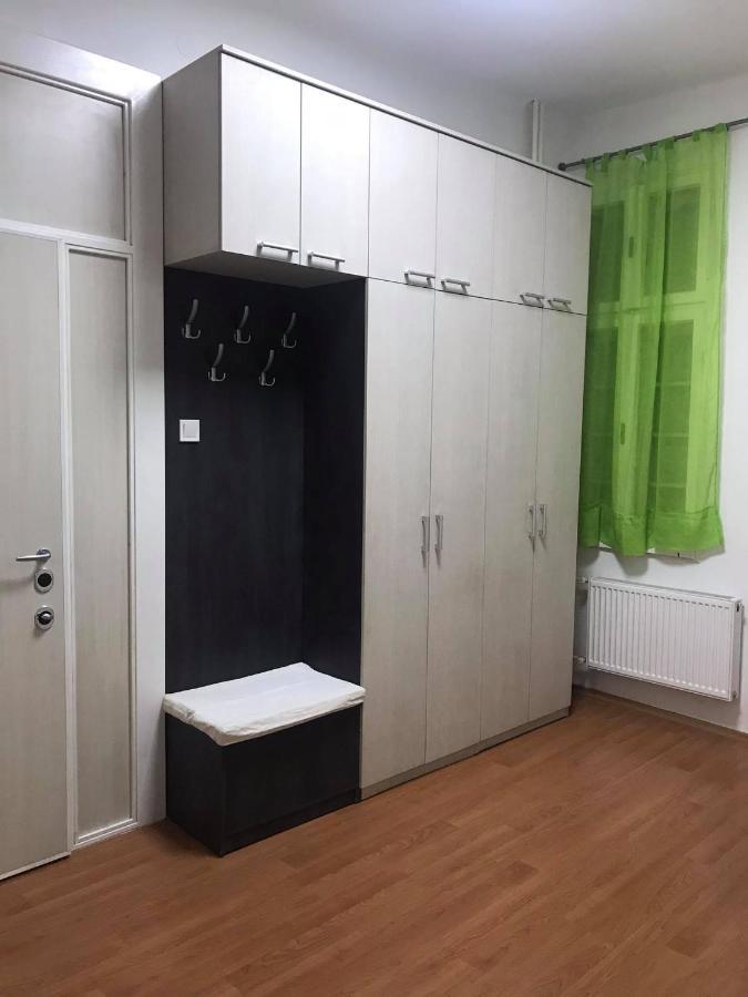 Ata Apartment Skopje Bagian luar foto
