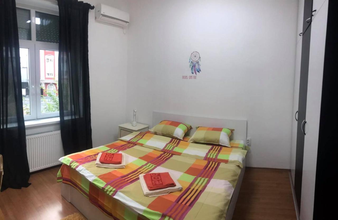 Ata Apartment Skopje Bagian luar foto